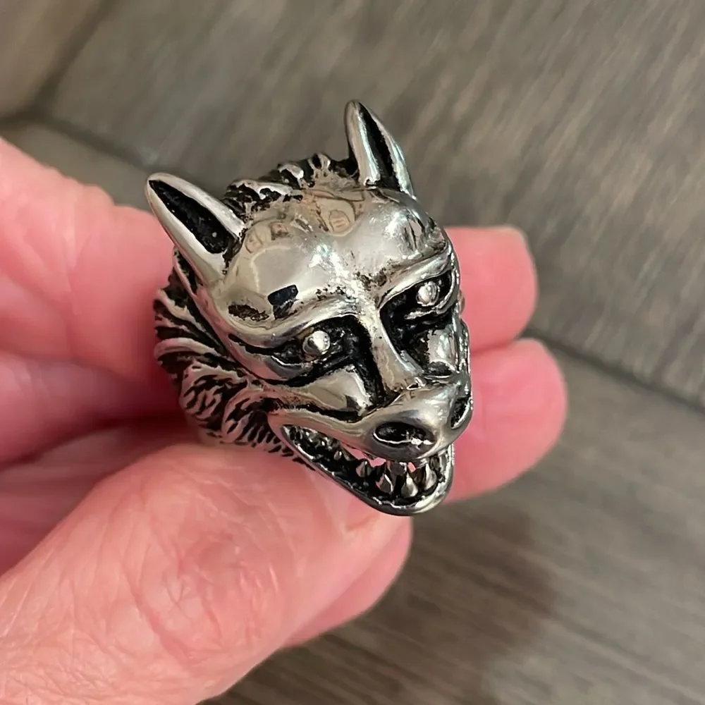 Men’s Wolf Ring Silver-tone Approx Size 10